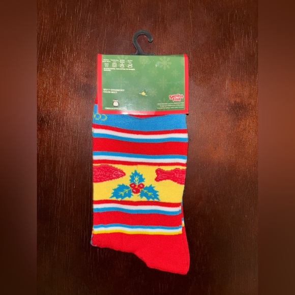 SWEDISH FISH NOVELTY CREW SOCKS NWT MEN’S SHOE SIZE 8-12 - Picture 2 of 2